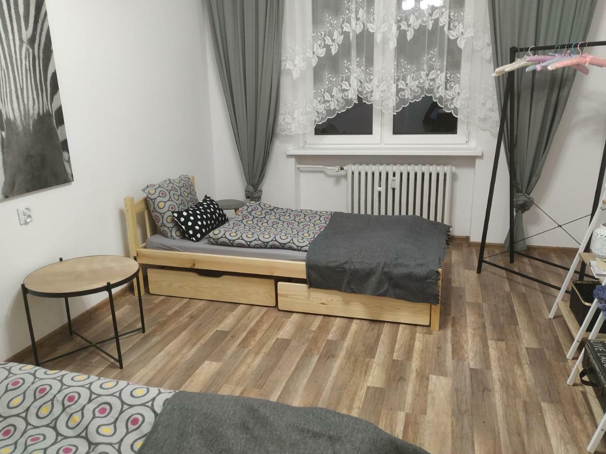 Klimatyczny Apartament Hotel Катовице Екстериор снимка